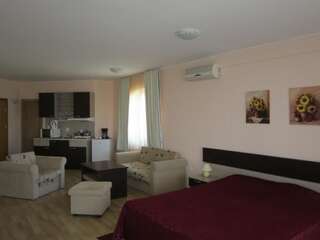 Апарт-отели Apart Hotel Vechna R Солнечный Берег Номер-студио (для 2 взрослых и 1 ребенка)-9